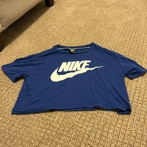 Women’s Nike Crop Top